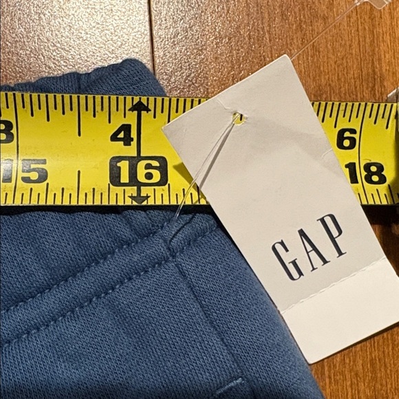 Gap + Disney Mickey Mouse sweatpants size medium. - Picture 7 of 7